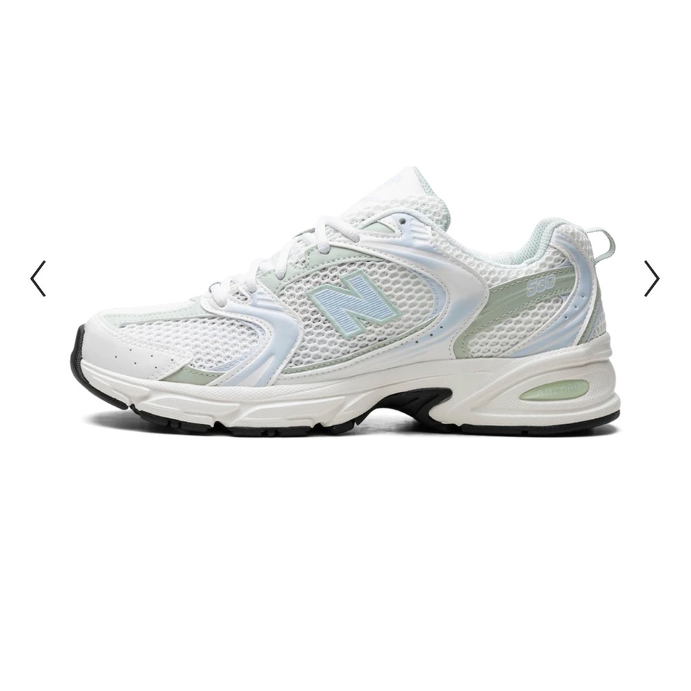 New Balance 530 Women's White and Green Sneakers